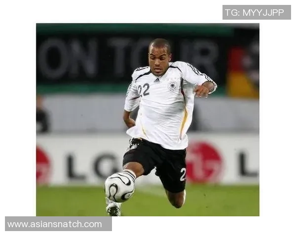 足球明星代斯勒的传奇之路:从草根少年到世界顶级球员的奋斗故事