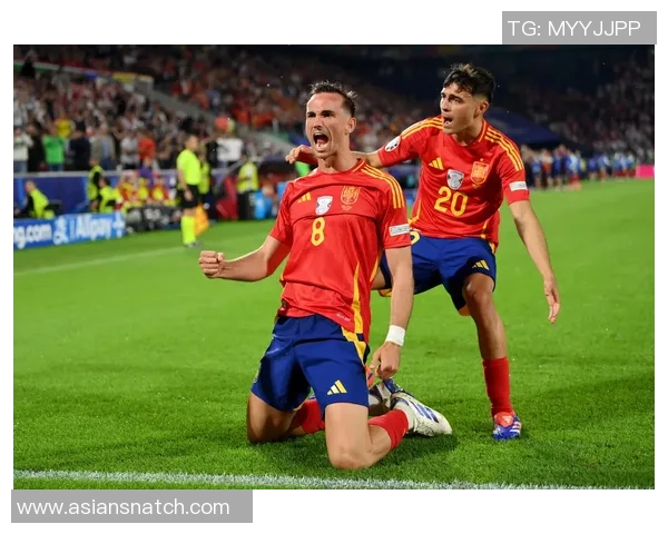 足球明星成长历程的珍贵瞬间与精彩瞬间记录图集